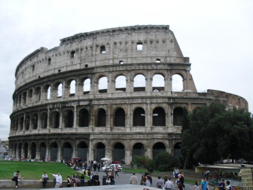 colosseum3.jpg