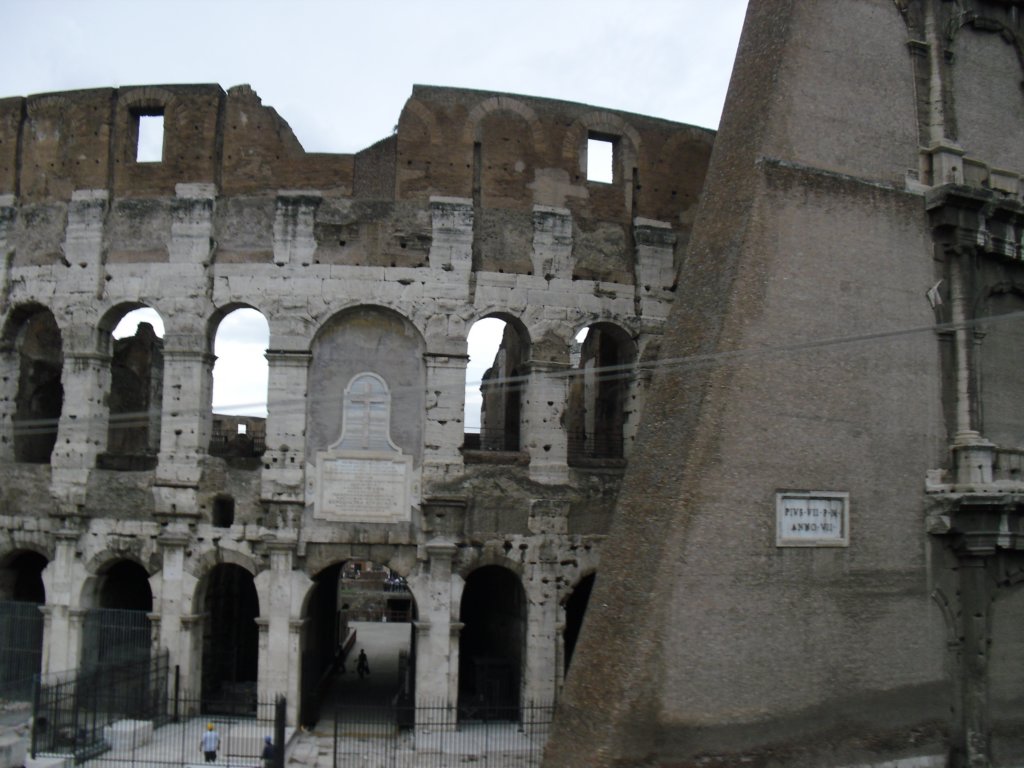 colosseum6.jpg