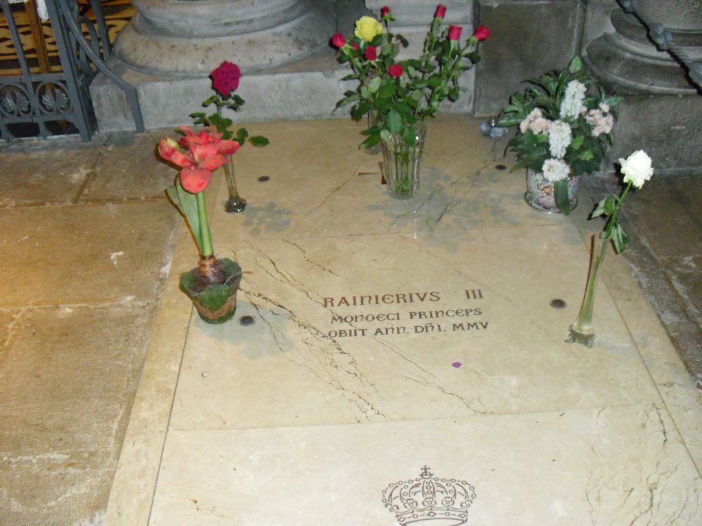 princerainiertomb1.jpg