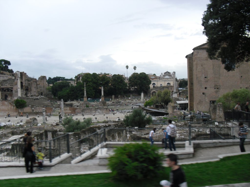 romanforum4.jpg